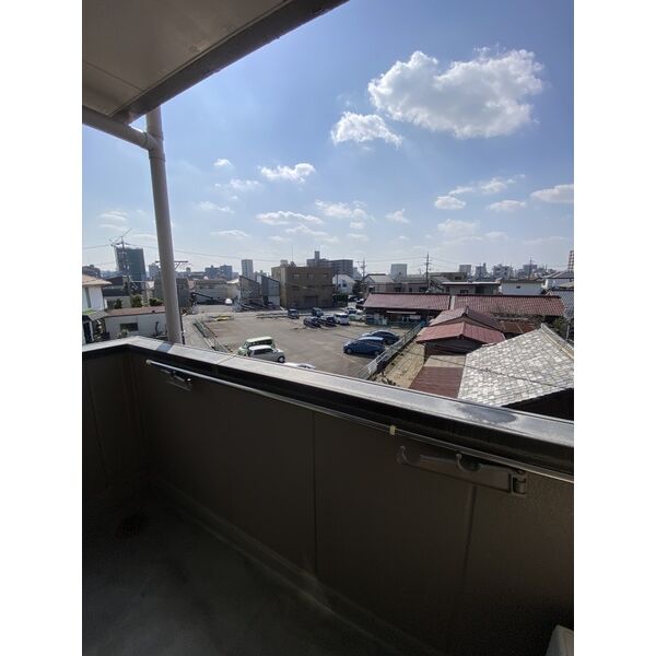 バルコニー　※写真は類似です
