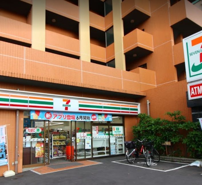 コンビニ　セブンイレブン 荒川南千住5丁目店（コンビニ）まで357m