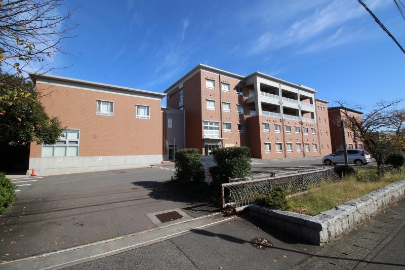 大学・短大　新潟県立大学（大学・短大）まで929m