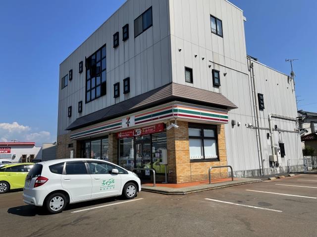 コンビニ　セブンイレブン新潟泰平橋店（コンビニ）まで186m