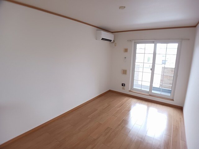 居室・リビング　こちらのリビングで趣味の時間をお楽しみください