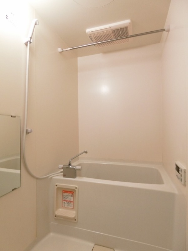 バス・シャワールーム　図面と現状に相違がある場合には現状を優先