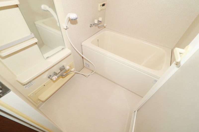 バス・シャワールーム　図面と現状に相違がある場合には現状を優先