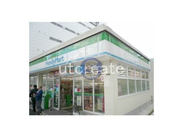 コンビニ　ファミリーマート天六北店（コンビニ）まで162m