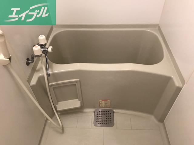 バス・シャワールーム　バス