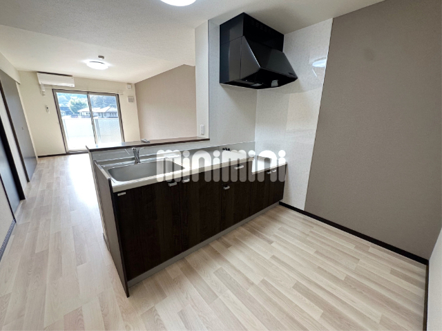 キッチン　※同型タイプです。