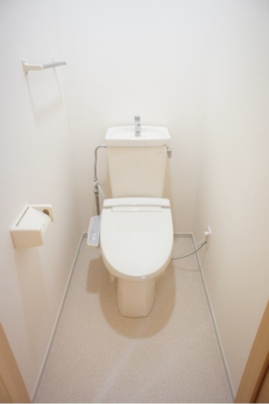 トイレ　図面と現状に相違がある場合には現状を優先