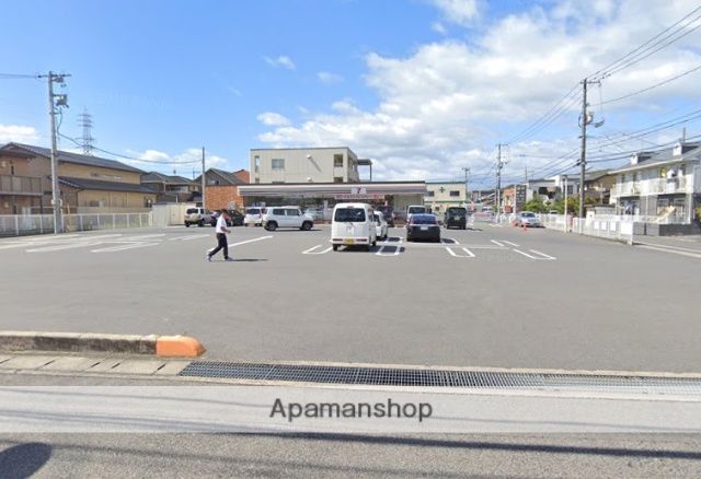 コンビニ　セブンイレブン岡山白石店（コンビニ）まで730m