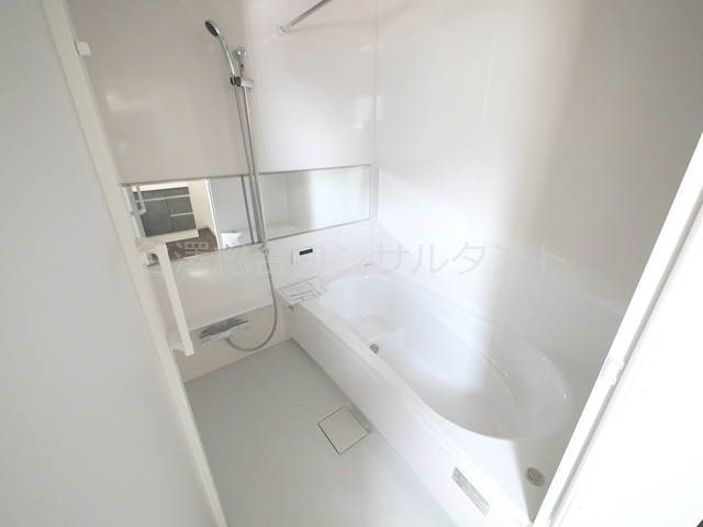 バス・シャワールーム　１坪風呂（追い焚き・乾燥機完備）