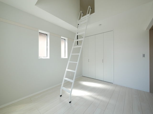 居室・リビング　２階はロフト付き