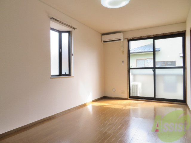 居室・リビング　リビングは陽当たりもよく９帖と広い間取りになっています。