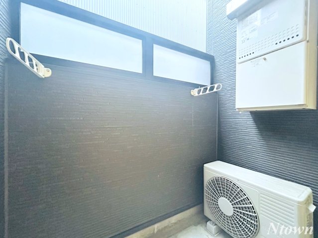 バルコニー　陽当たり良好なバルコニーです