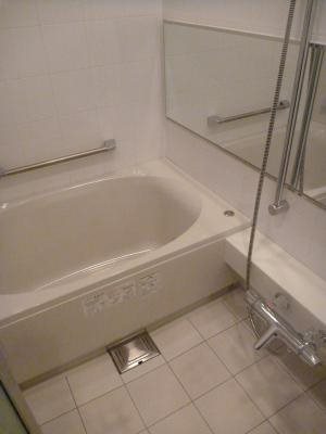 バス・シャワールーム　※別部屋の参考写真となります。