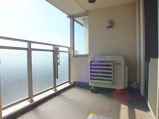 バルコニー　※別部屋の参考写真となります。