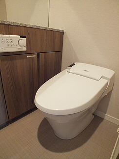 トイレ　※別部屋の参考写真となります。