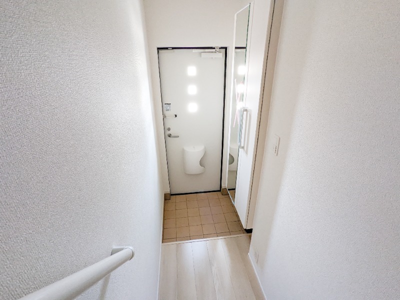 玄関　図面と現状に相違がある場合には現状を優先