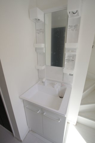 洗面設備　アーベインテラス駒込II　北区中里3