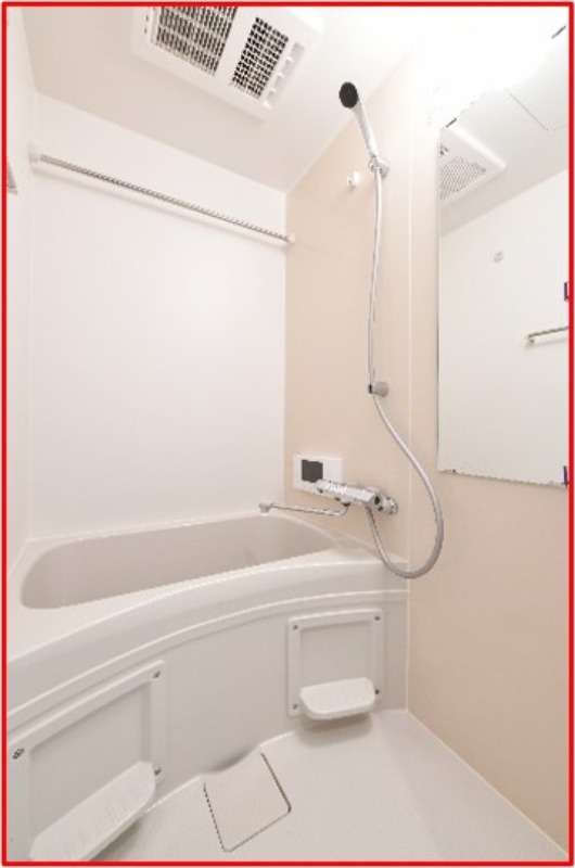 バス・シャワールーム　清潔感のある浴室です！