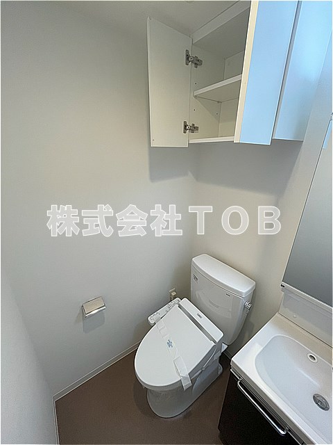 トイレ　※別号室参考写真