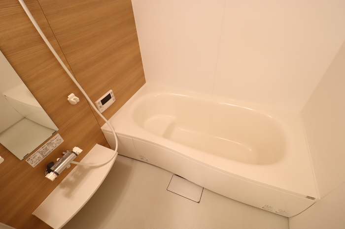 バス・シャワールーム　ゆったり過ごせるお風呂です