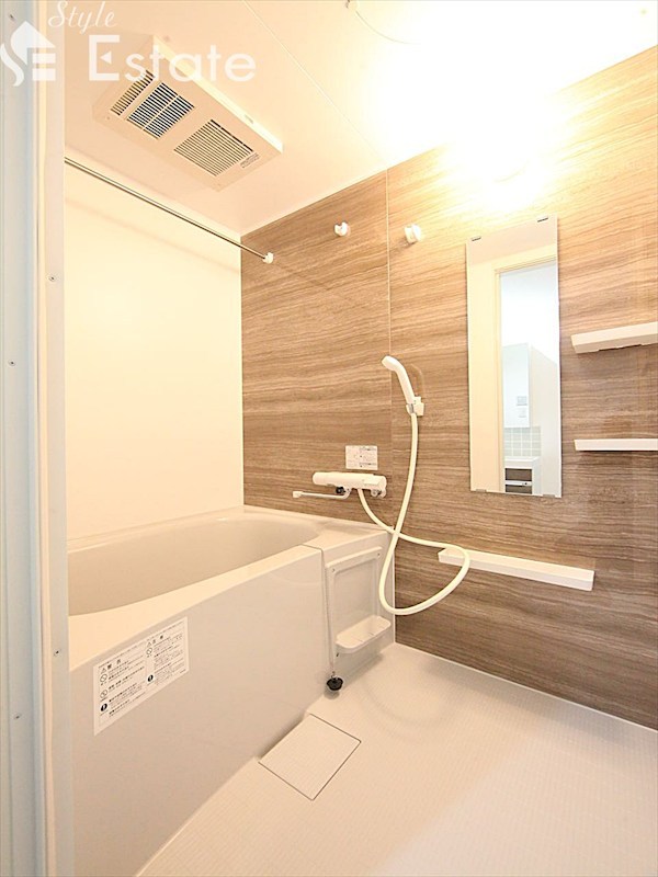 バス・シャワールーム　バスルーム