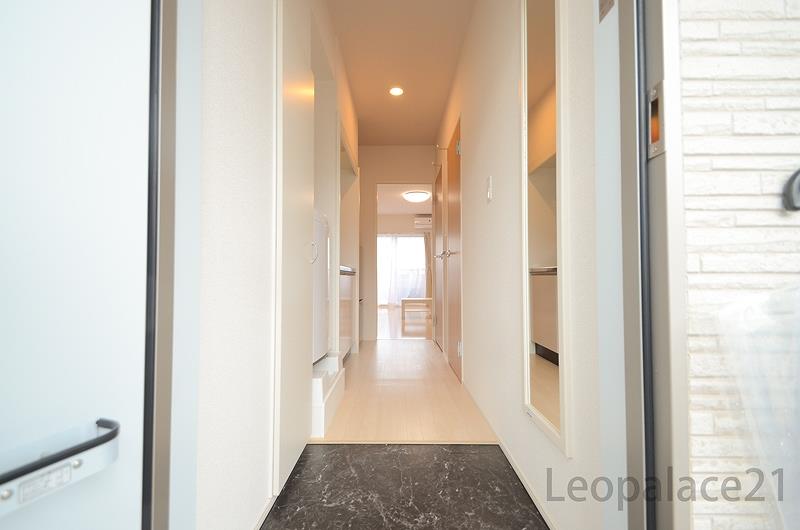 玄関　設備・使用は号室により異なる為、現況を優先いたします。