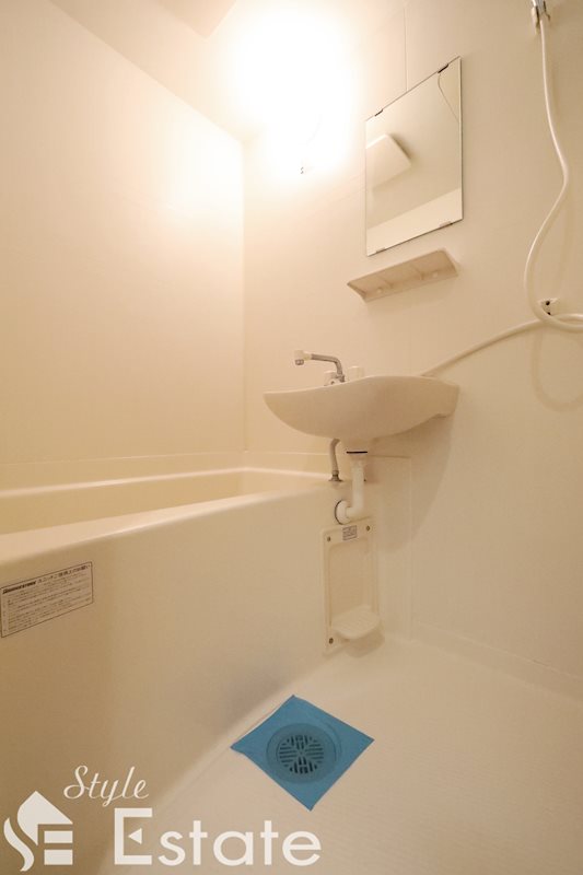 バス・シャワールーム　バスルーム