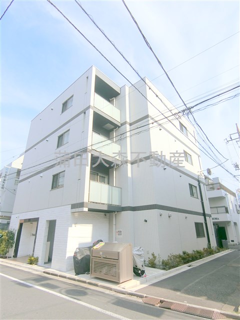 建物外観　2023年4月築　RC鉄筋コンクリート造地上4階建て総戸数1