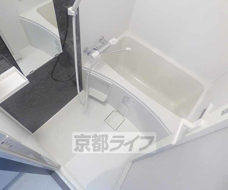 バス・シャワールーム　清潔感あります。