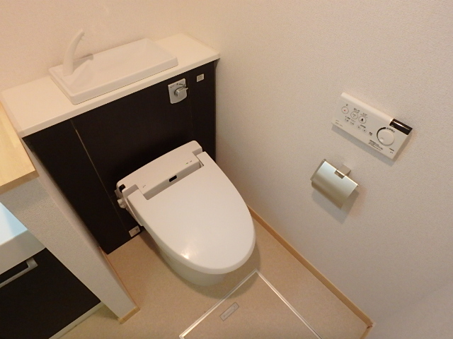 トイレ　またまた、ハイセンスなトイレスペース。。