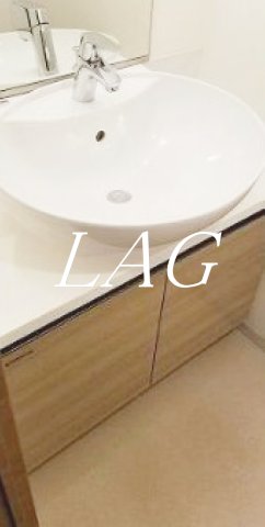 洗面設備　独立洗面台です。