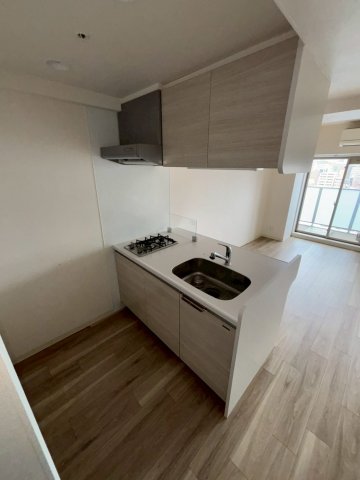 キッチン　同物件別部屋写真