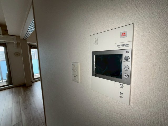 セキュリティ　同物件別部屋写真