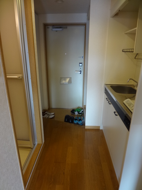 玄関　※参考写真