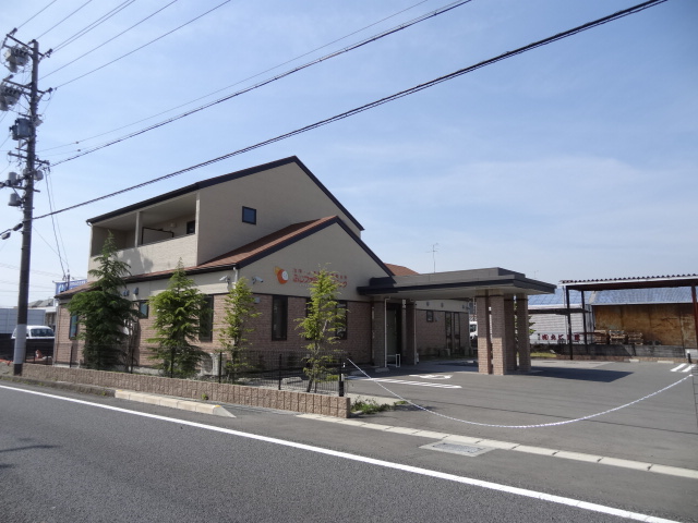 病院　ふじファミリークリニック（病院）まで348m