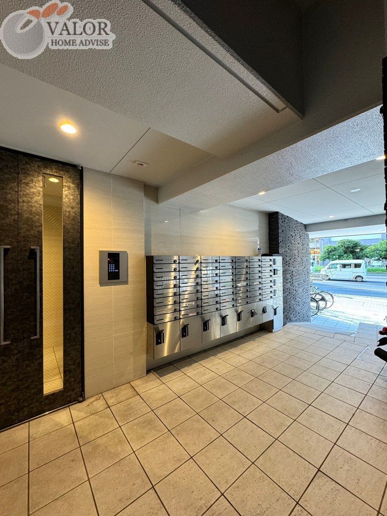 エントランス　エントランス