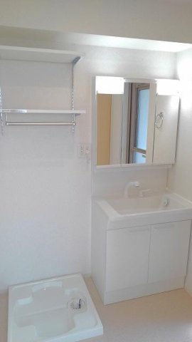 洗面設備　忙しい朝には欠かせない洗面所です