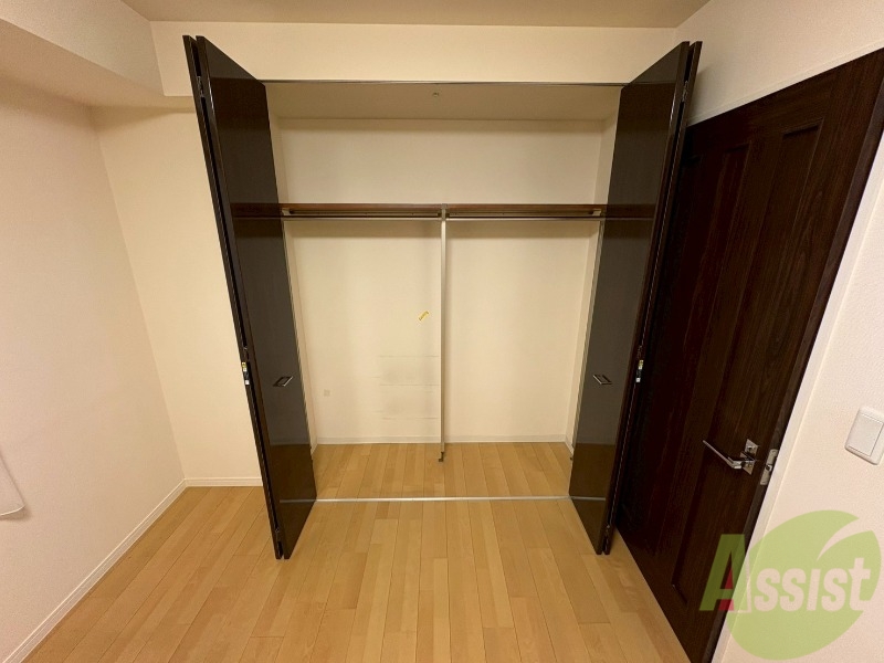 収納　寝室の収納です。部屋がすっきり片付きます。