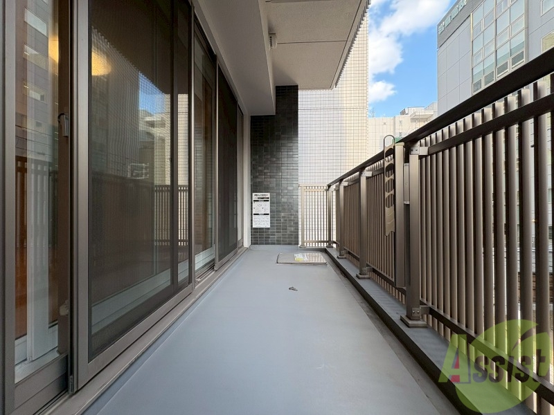 バルコニー　バルコニーです。洗濯物を干したり一息ついたりできますね！