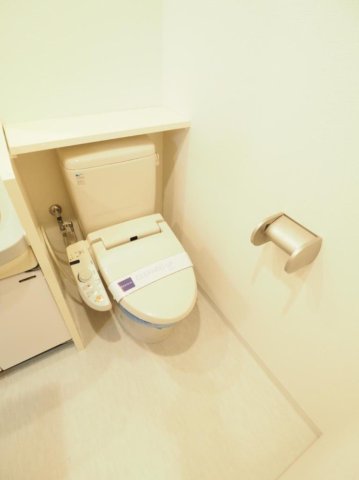 トイレ　※別部屋参考写真