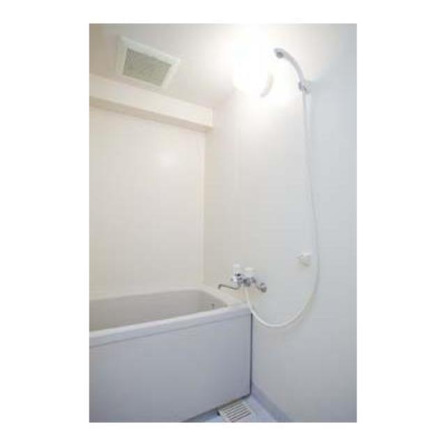 バス・シャワールーム　※写真は同タイプ住戸です。