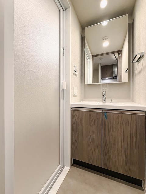 洗面設備　※写真は同タイプ住戸です。