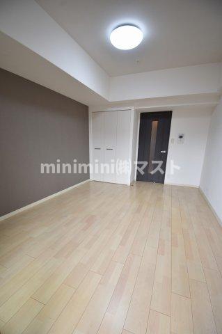 居室・リビング　角部屋は小窓有り