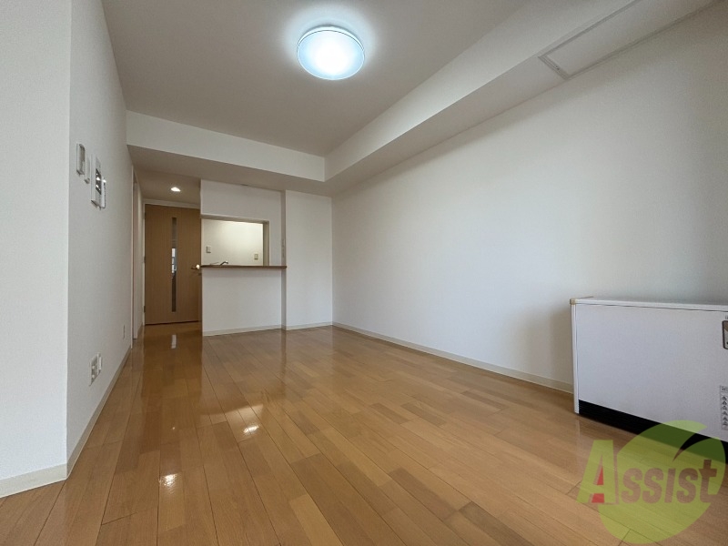居室・リビング　広くてキレイなお部屋が広がっていて、充実した生活が送れそう。