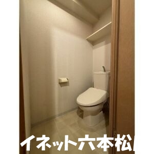 トイレ　ウオシュレット付きです