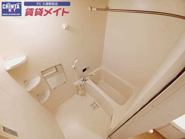 バス・シャワールーム　同物件別部屋参考写真です。