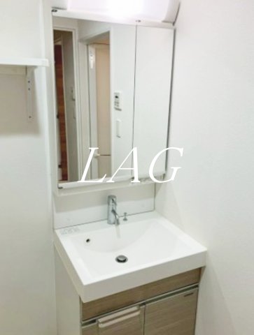 洗面設備　洗面台です。