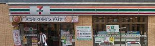 コンビニ　セブン-イレブン高田馬場小滝橋店（コンビニ）まで158m