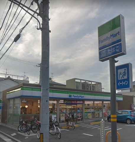 コンビニ　ファミリーマート（コンビニ）まで377m