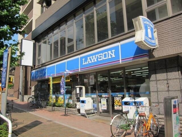 コンビニ　ローソン　滝野川7丁目店（コンビニ）まで211m